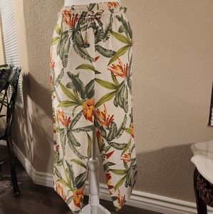 Tommy Bahama 100% SILK Tropical print Capri pants